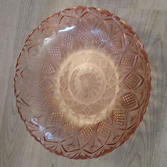 Depression glass centerpiece bowl - Picture 3 of 3